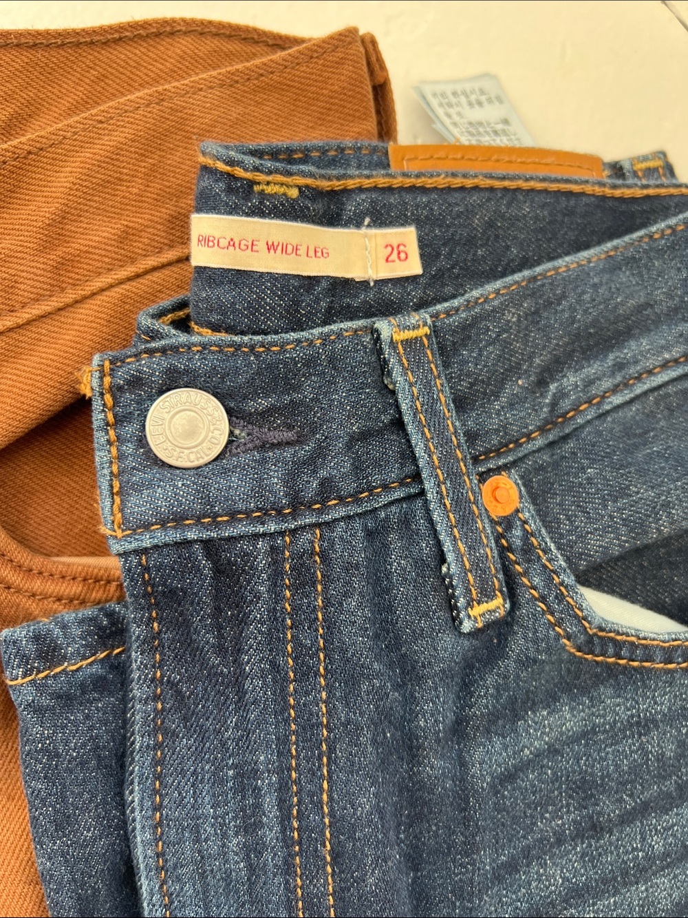 Levi’s Ribcage Wide Leg Neutral & Indigo Jeans Bundle (4) - Corduroy & Denim - Picture 3 of 5